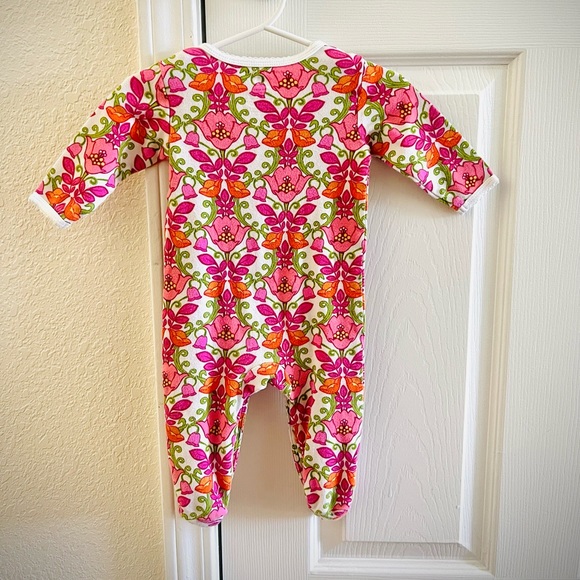 Baby Vera Bradley onsie outfit with snaps - Picture 2 of 5